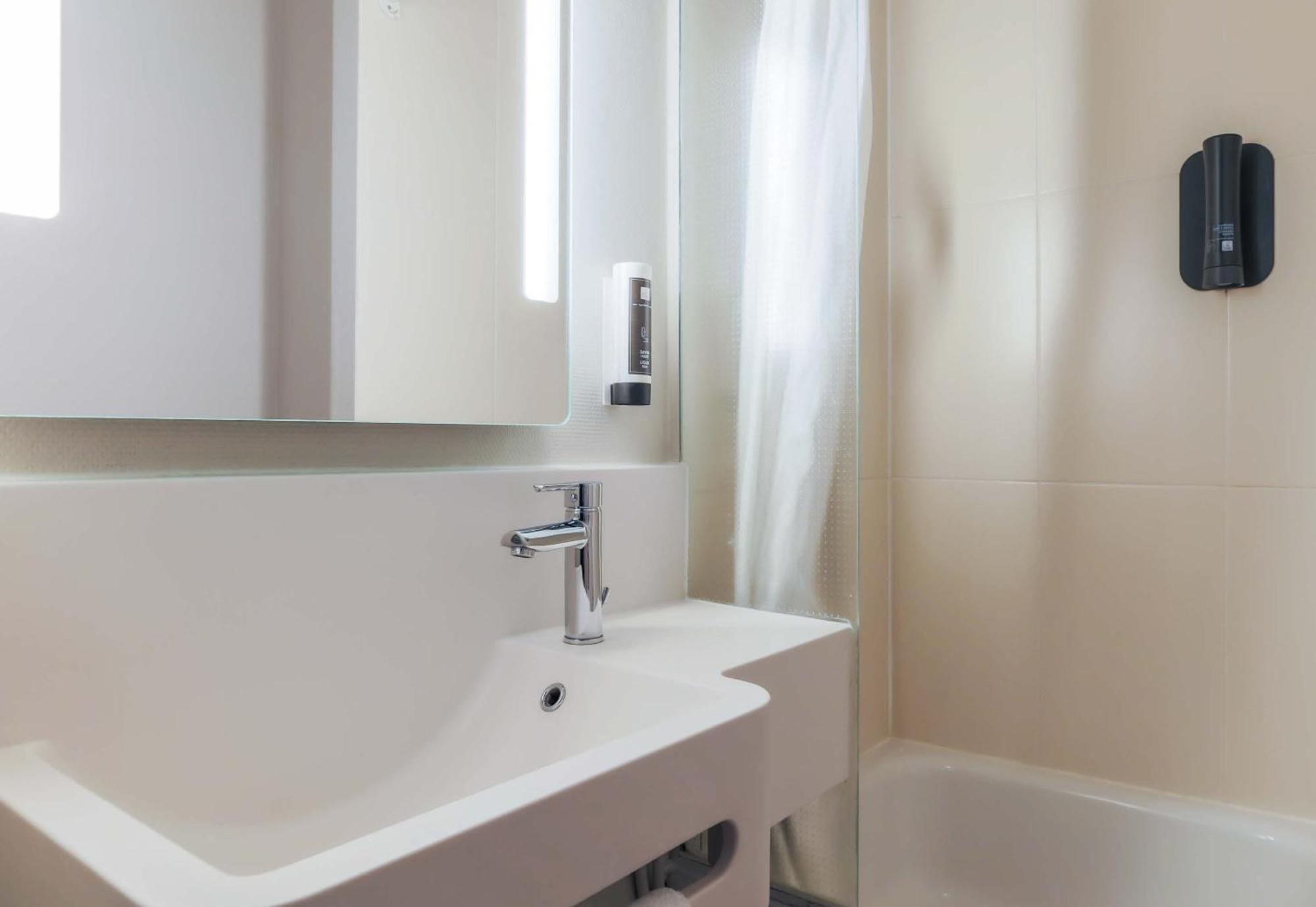 B&B Hotel Freyming-Merlebach ภายนอก รูปภาพ